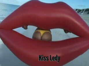 Kiss_Ledy