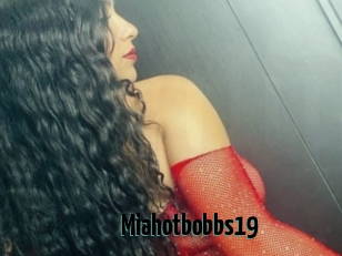 Miahotbobbs19